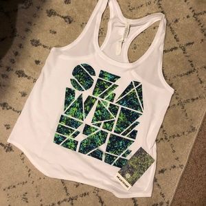 2019 SEAWHEEZE LOVE TANK SIZE 10